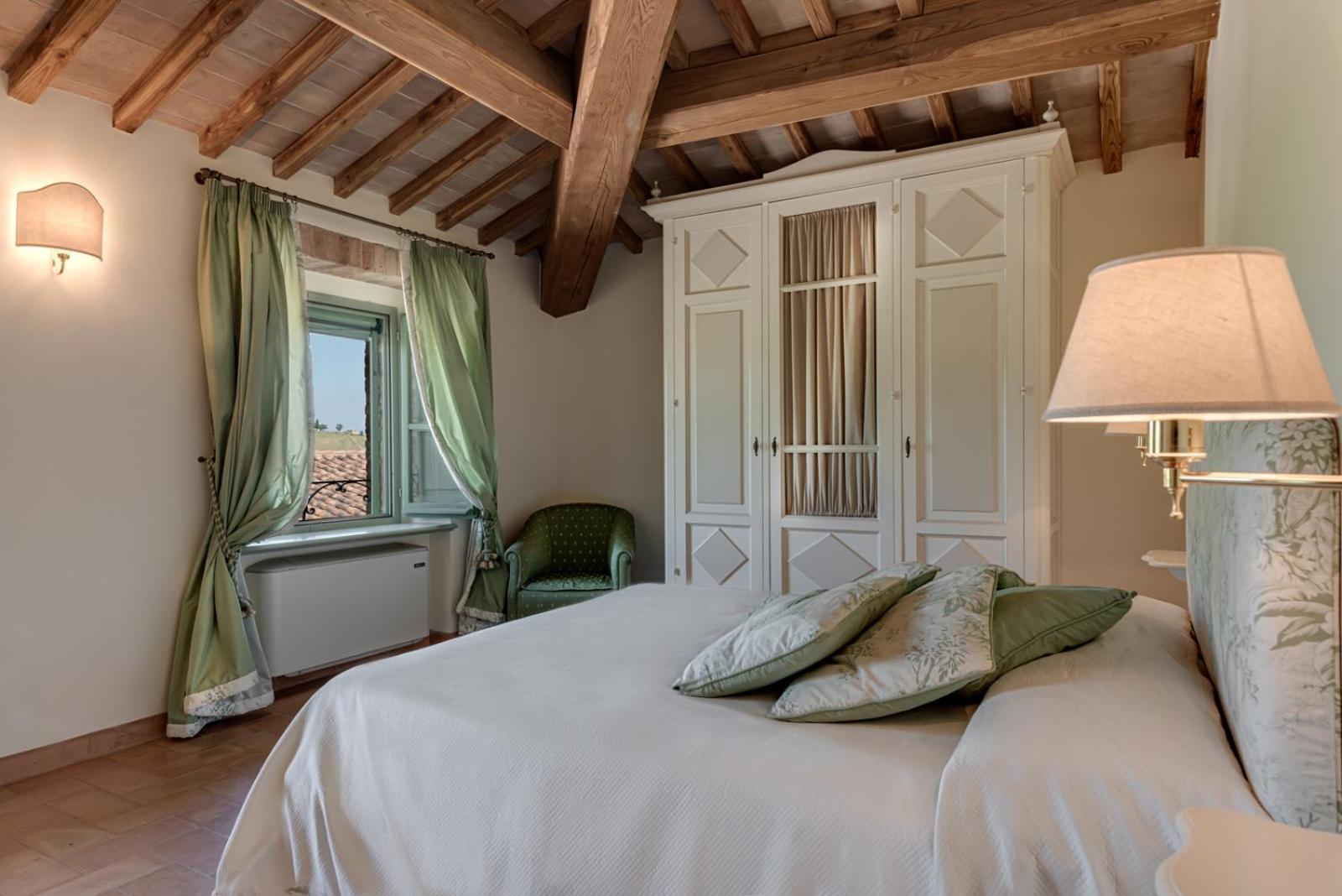 Villa Il Castagno Wine & Resort Siena Exteriör bild