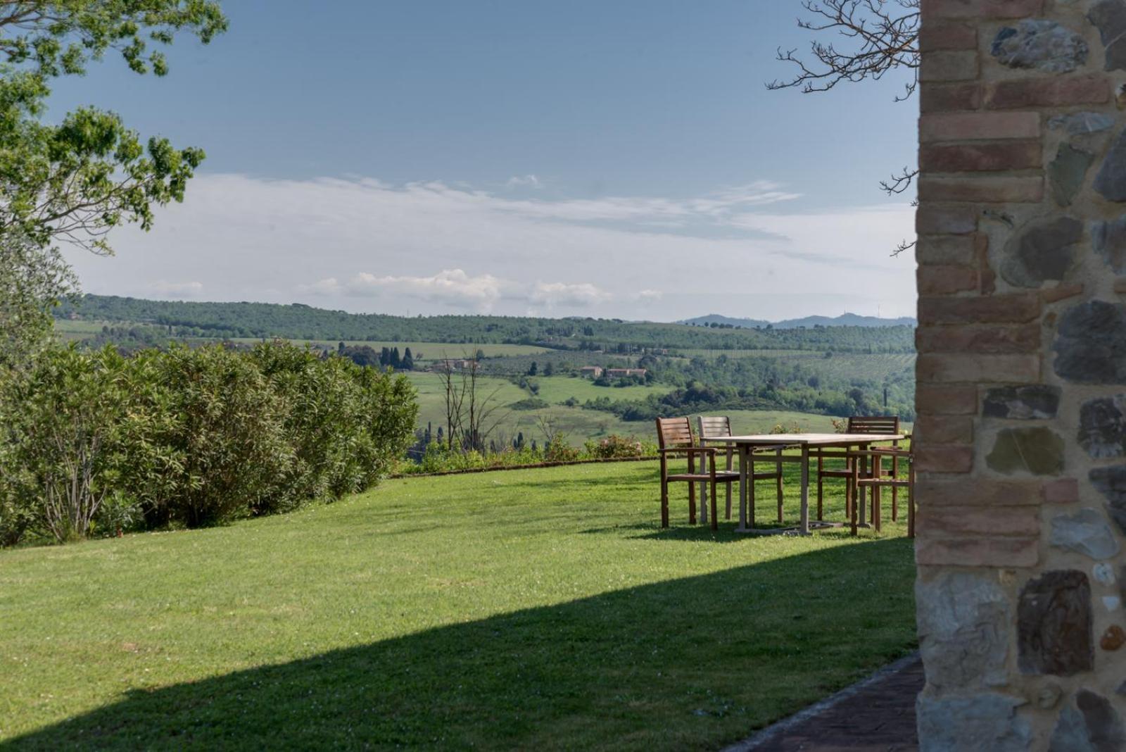 Villa Il Castagno Wine & Resort Siena Exteriör bild