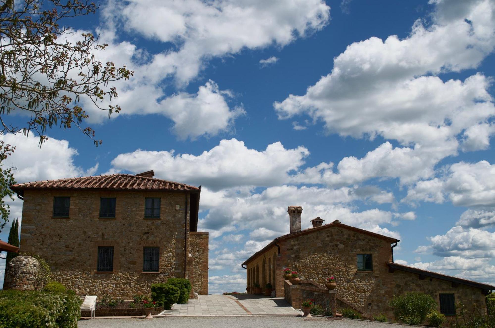 Villa Il Castagno Wine & Resort Siena Exteriör bild