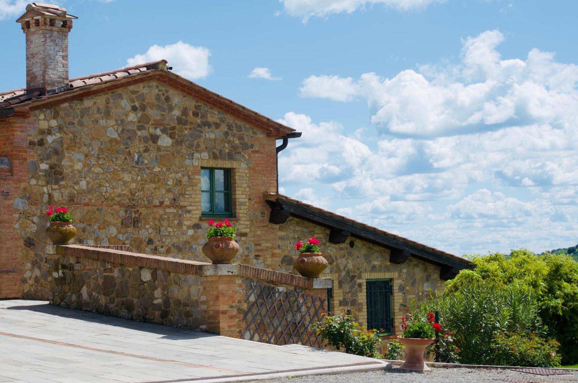 Villa Il Castagno Wine & Resort Siena Exteriör bild