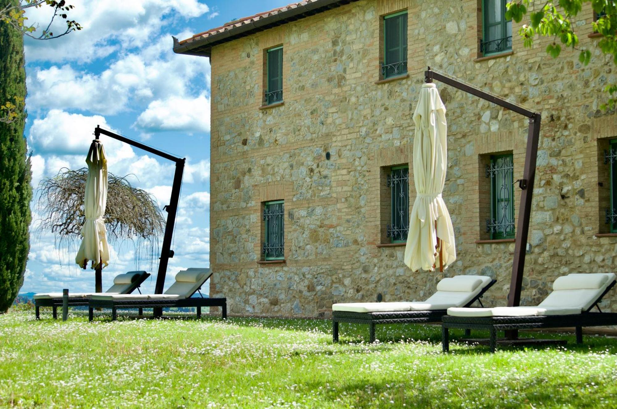 Villa Il Castagno Wine & Resort Siena Exteriör bild